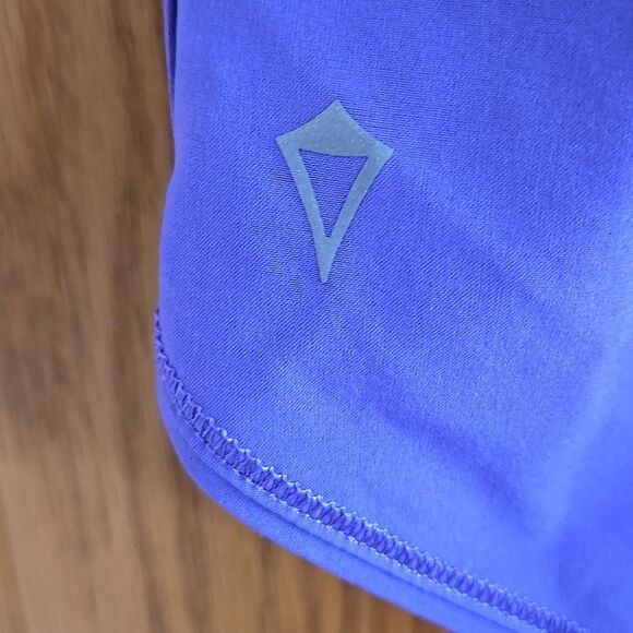 ivivva by Lululemon Racer Back Tank Top Purple Girls size 14 Athletic Shirt Logo - Picture 12 of 14